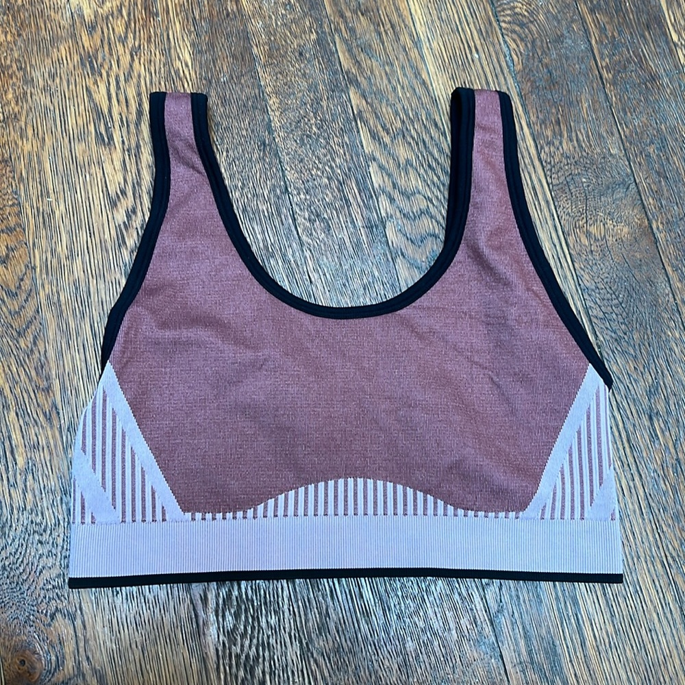 Fabletics Chloe Seamless Bra size L